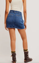 Load image into Gallery viewer, Daylight Denim Mini - Free People
